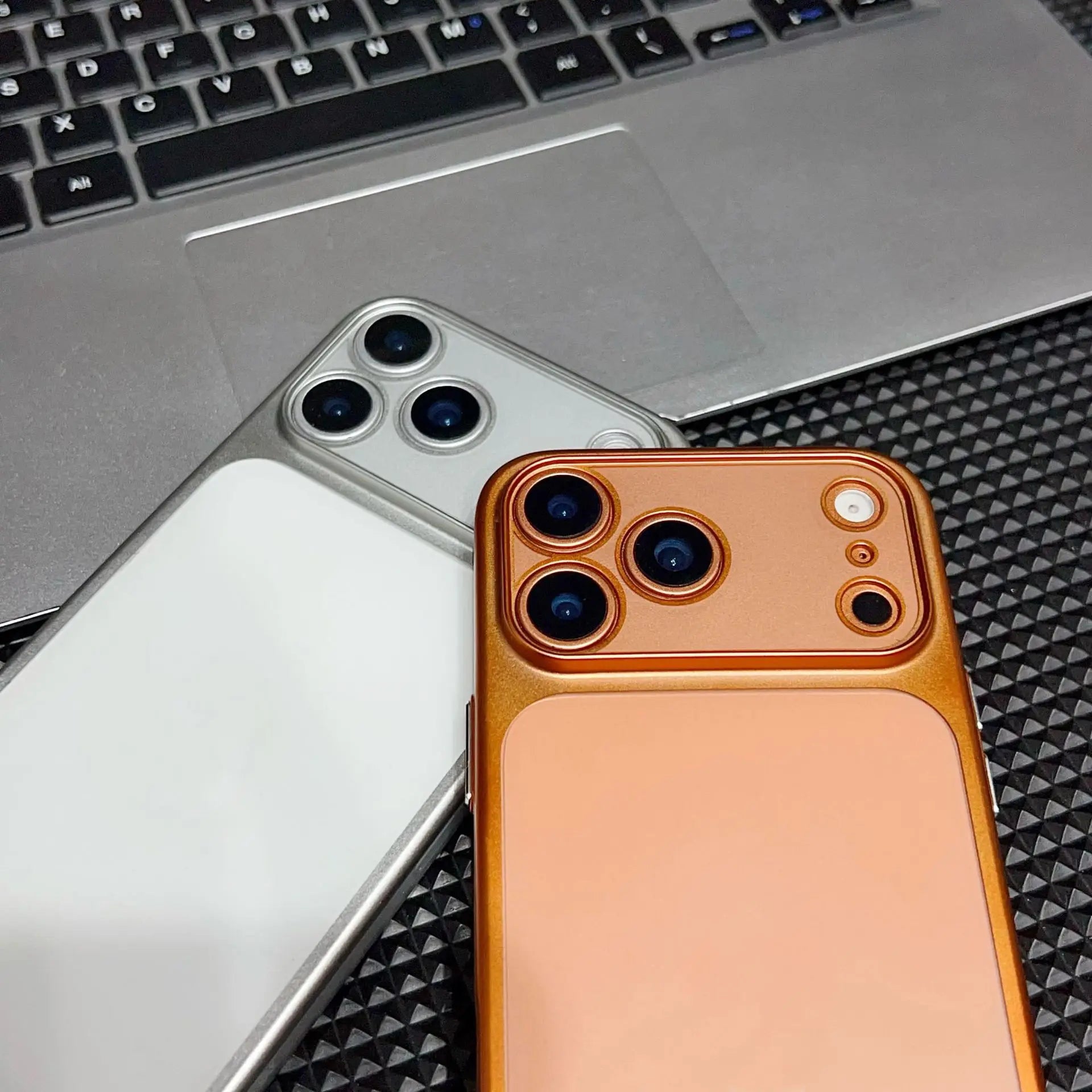 Luxury Matte Transparent Phone Case for iPhone 17 Pro Air 17 16 15 14 13 Pro Max Ultra-thin Soft Protection Metallic Color Cover